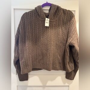 Cable knit hooded sweater. Size small. NWTs.